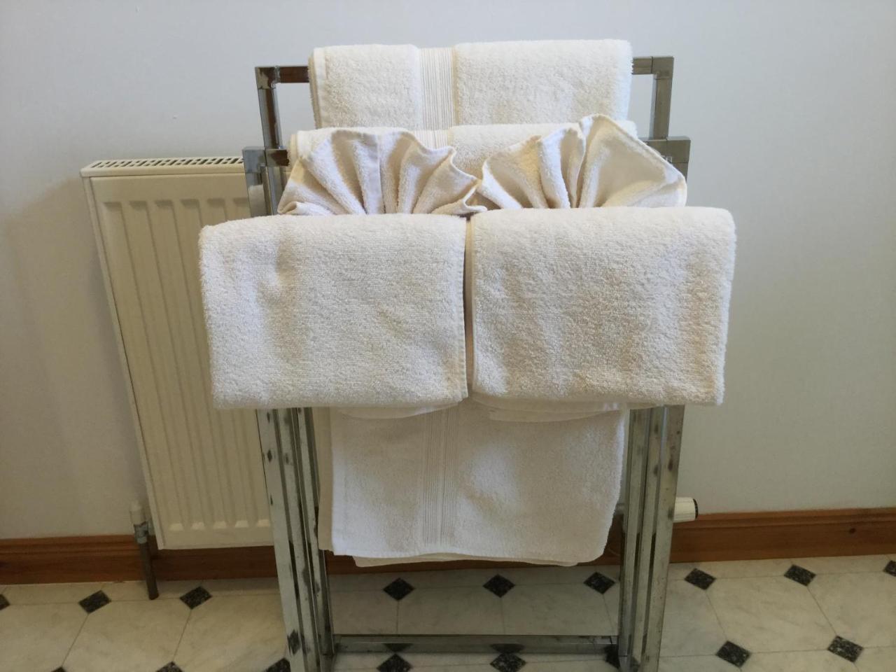 Two-Bedroom Apartment - Golf View Free Parking Inverness Luaran gambar
